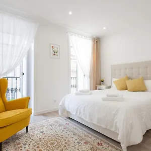 White Tiles In City Center Apartamento